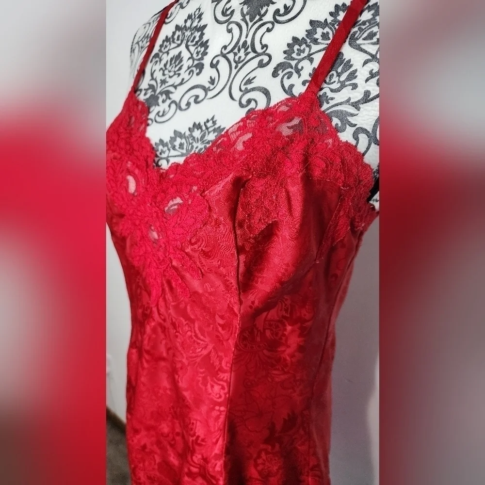 Victorias Secret Vintage Gold Label Lace Slip Dress size Medium